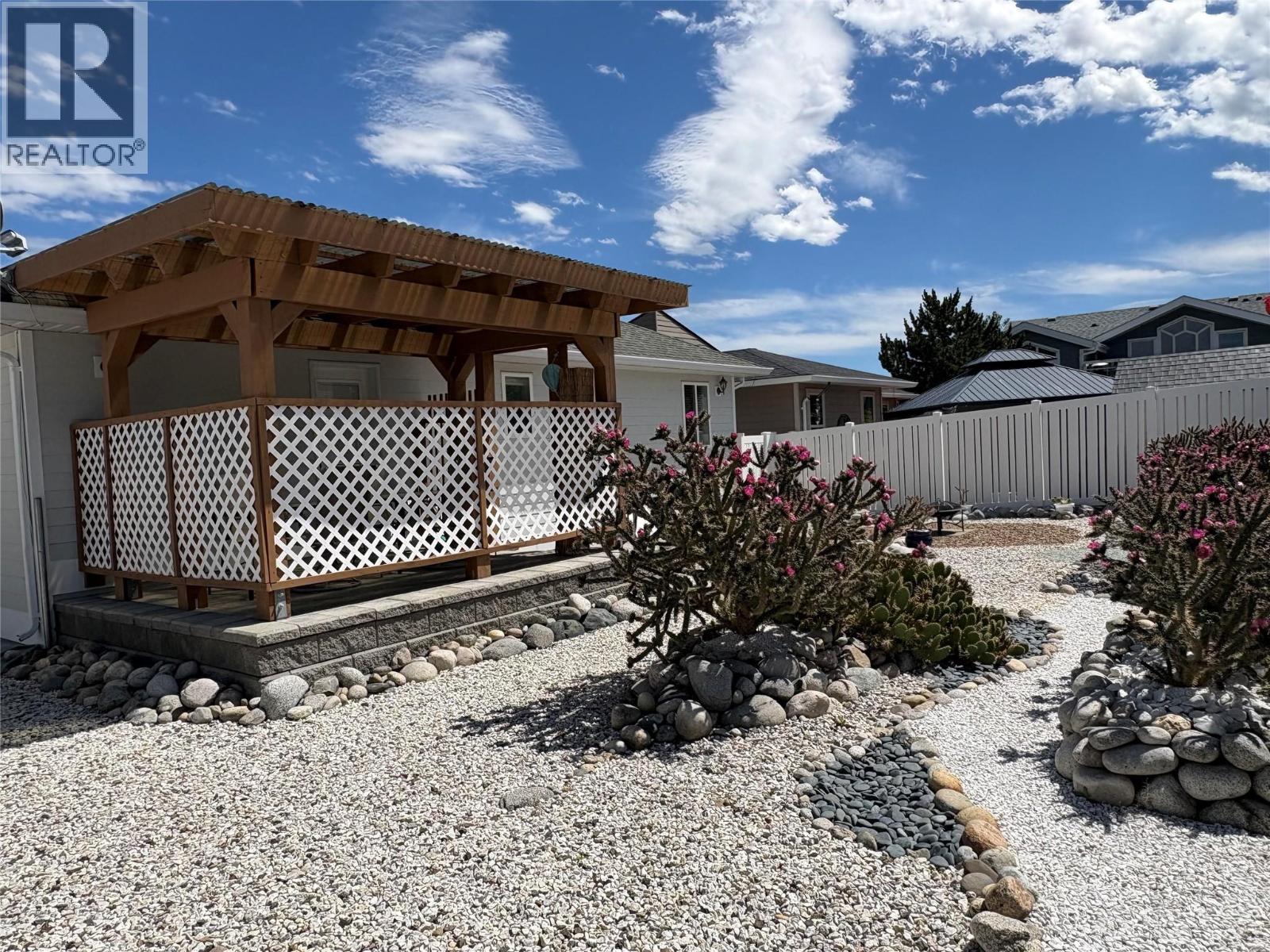 6940 Cabernet Place, Oliver, British Columbia  V0H 1T4 - Photo 15 - 10402409