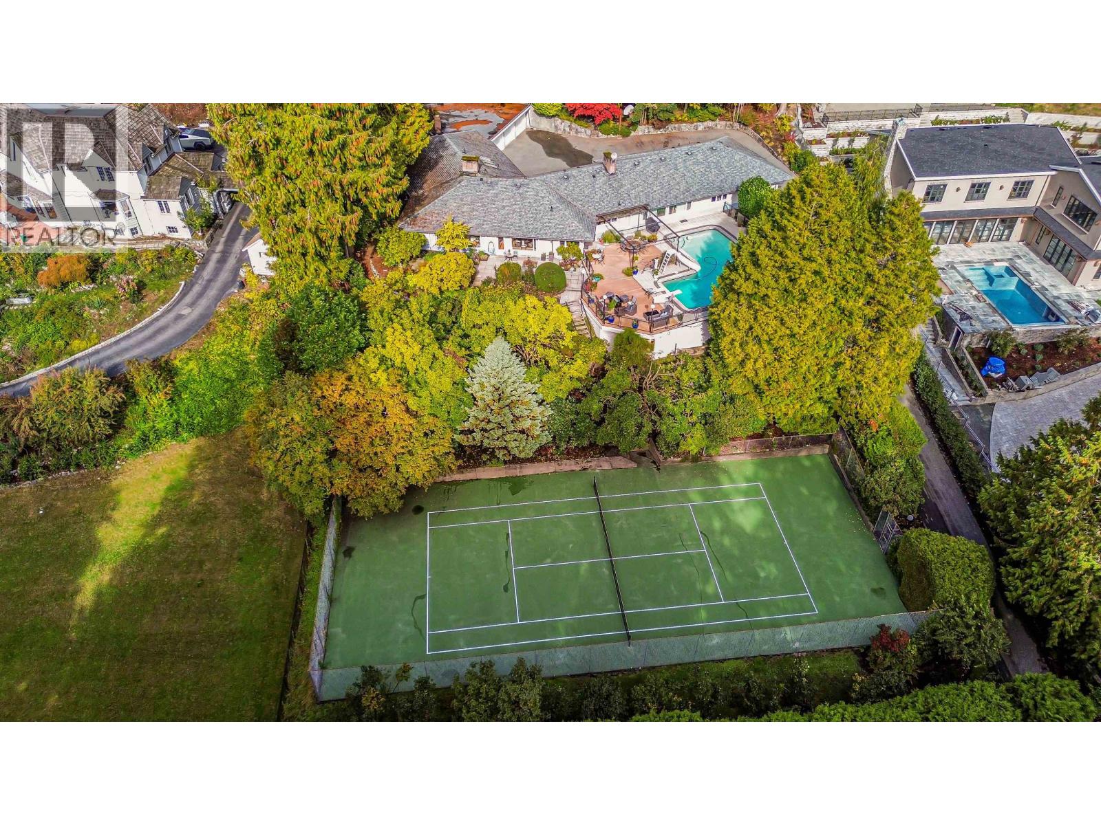 230 ONSLOW PLACE, west vancouver, British Columbia