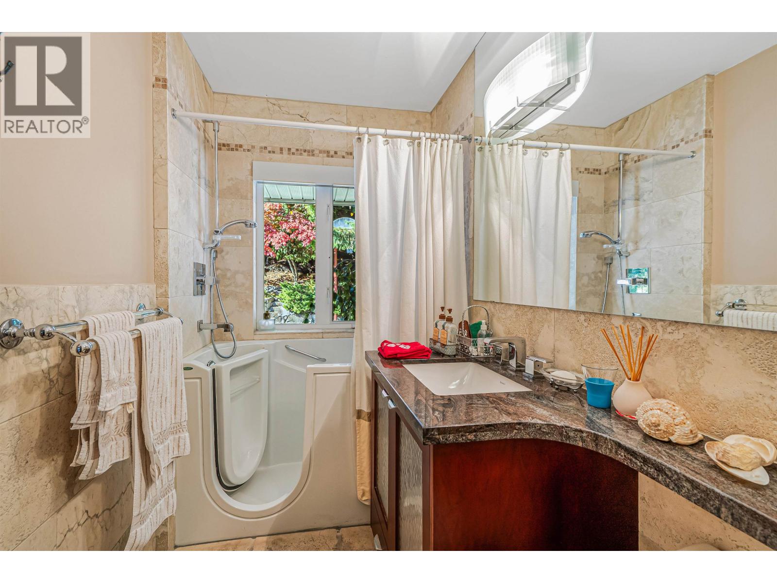 230 Onslow Place, West Vancouver, British Columbia  V7S 1K5 - Photo 24 - R3171521
