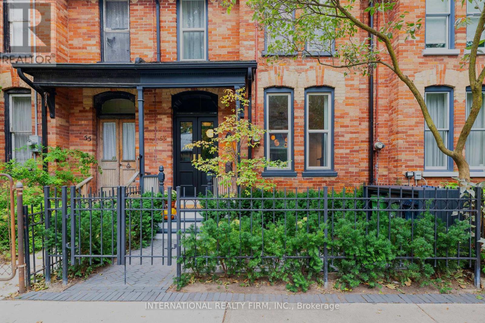 53 Spruce Street, Toronto, Ontario  M5A 2H8 - Photo 3 - C13852852