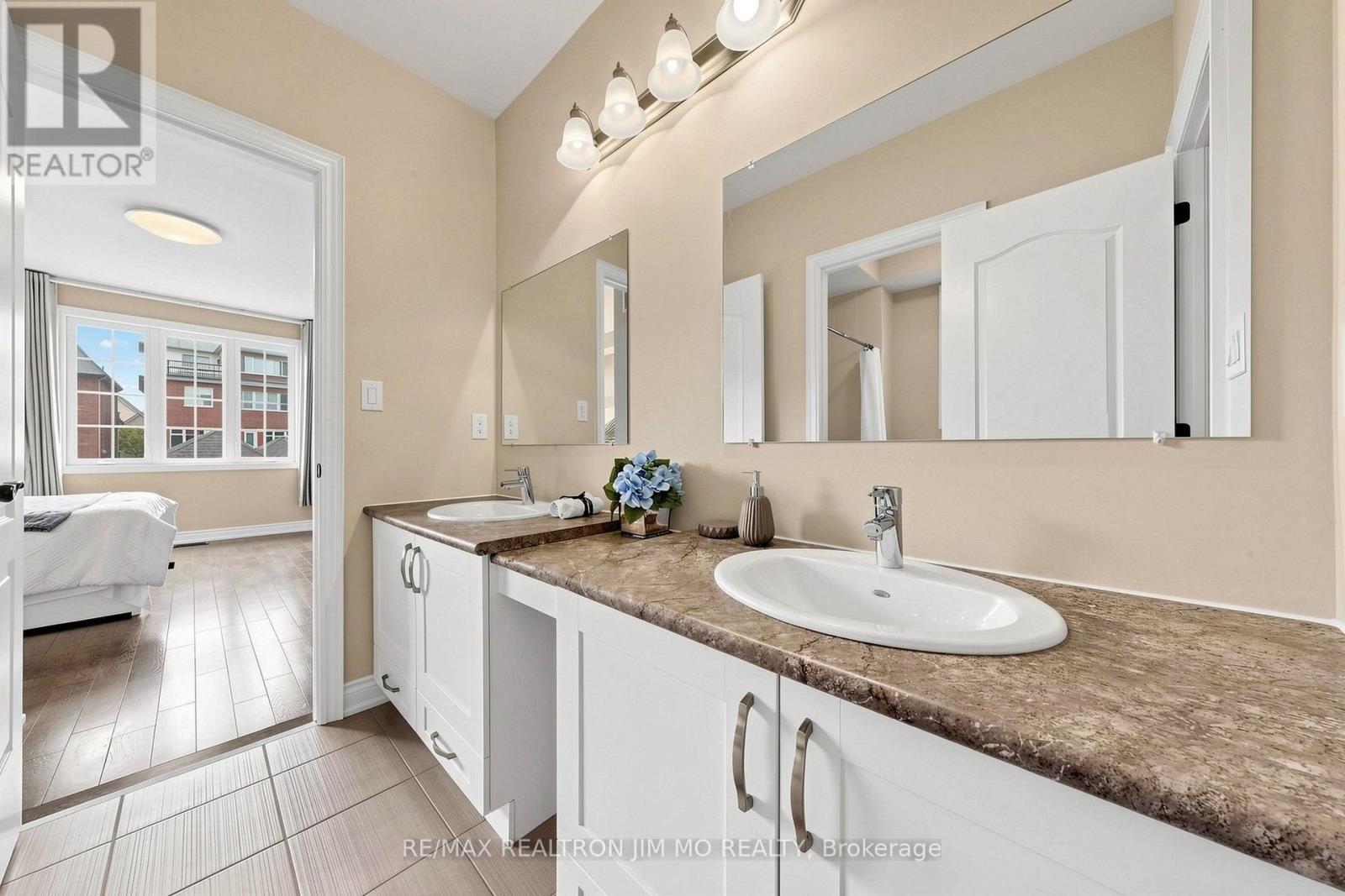 18 Tralee Court, Markham, Ontario  L6C 0V1 - Photo 32 - N13852862