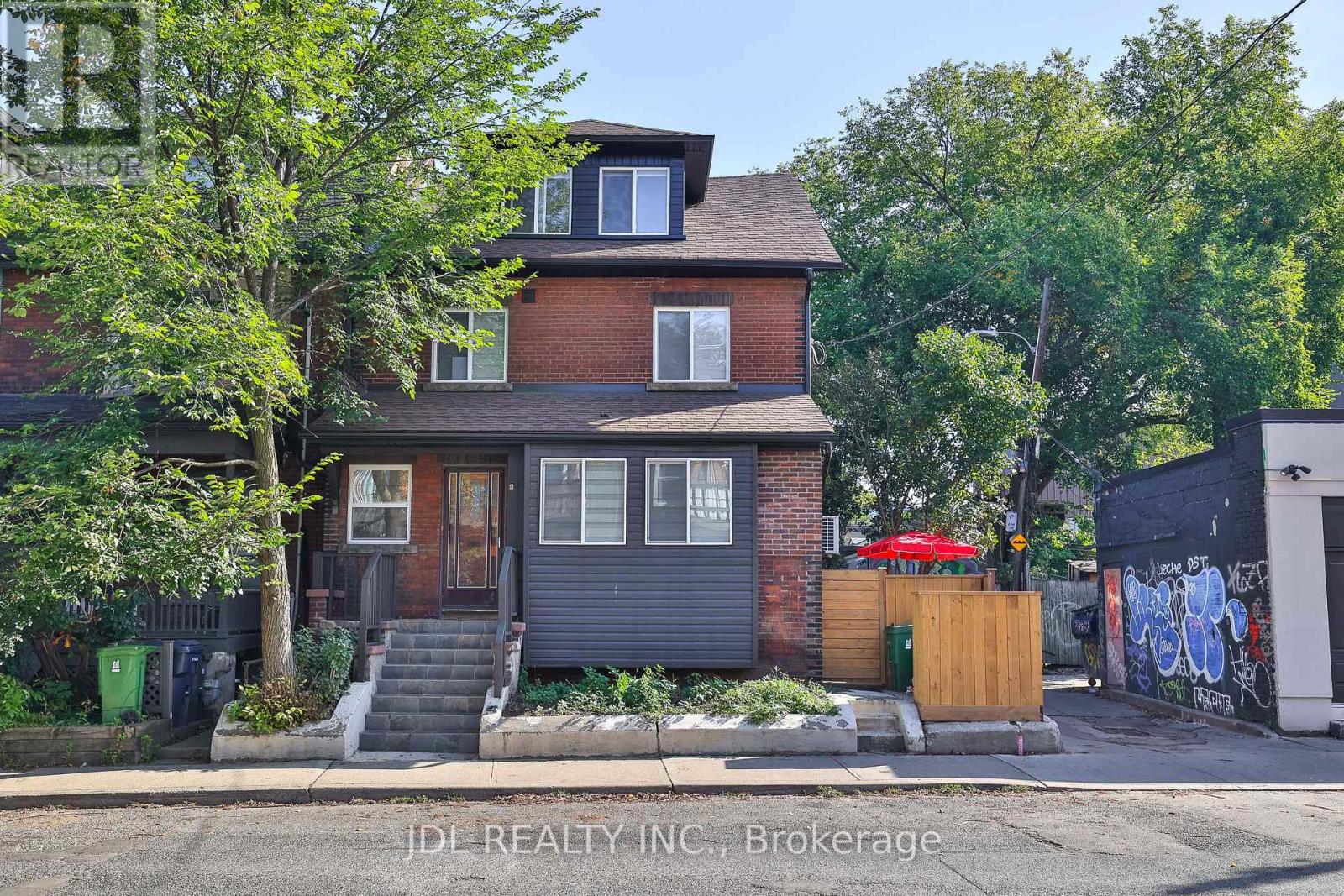 5 Sorauren Avenue, Toronto, Ontario  M6R 2C6 - Photo 25 - W13852858