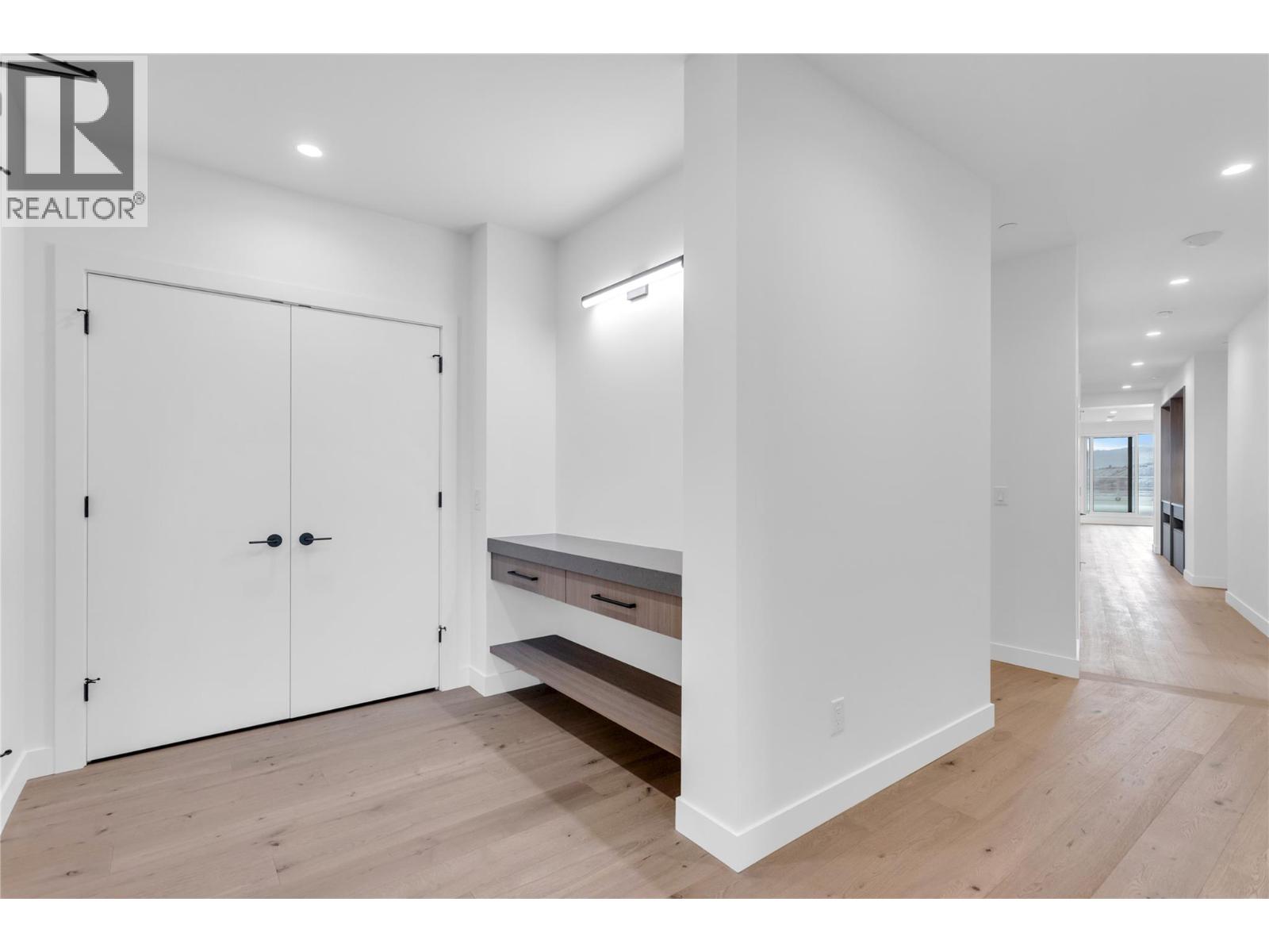 3300 Lakeshore Road Unit# Ph1406, Kelowna, British Columbia  V1W 0J9 - Photo 14 - 10401918
