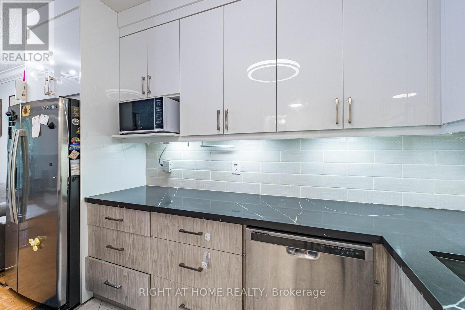 107 - 10 Fashion Roseway, Toronto, Ontario  M2N 6B6 - Photo 15 - C13852916