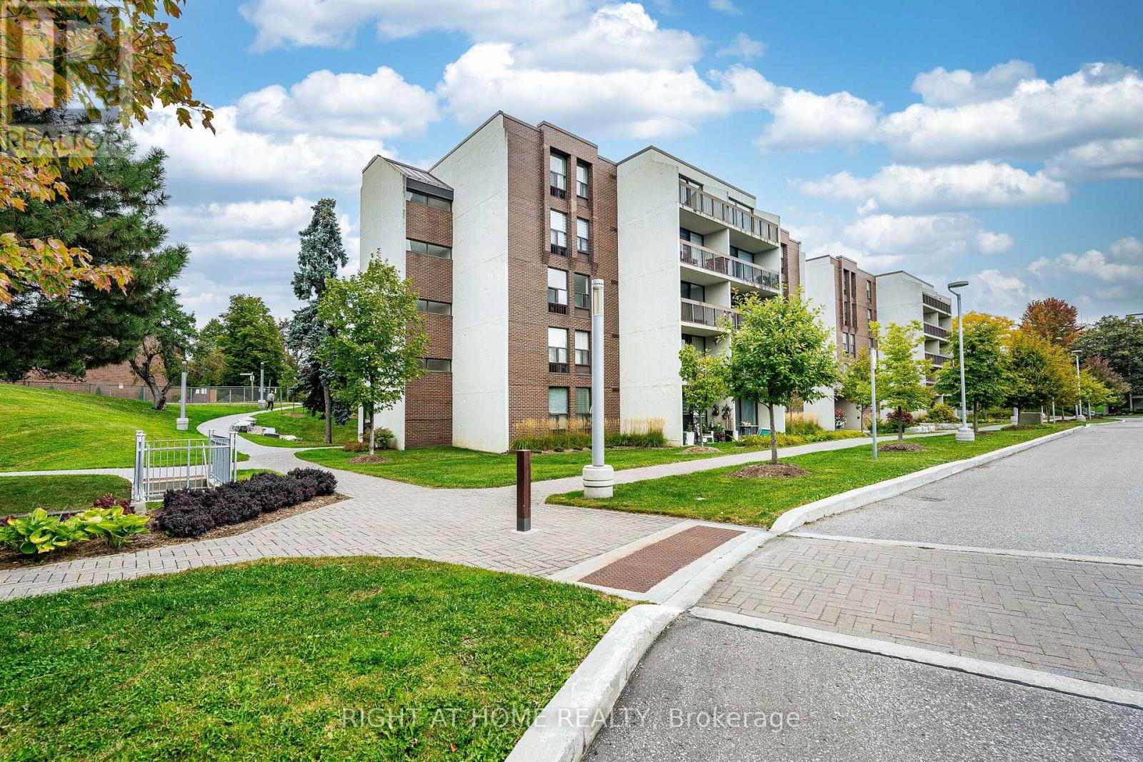 107 - 10 Fashion Roseway, Toronto, Ontario  M2N 6B6 - Photo 4 - C13852916