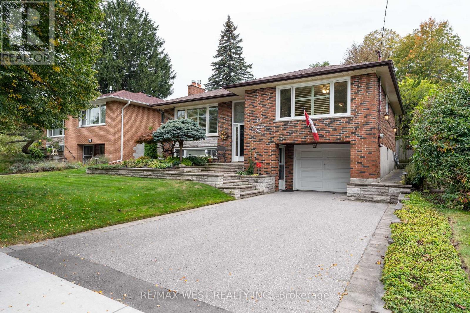 59 Landfair Crescent, Toronto, Ontario  M1J 3A6 - Photo 3 - E13852904
