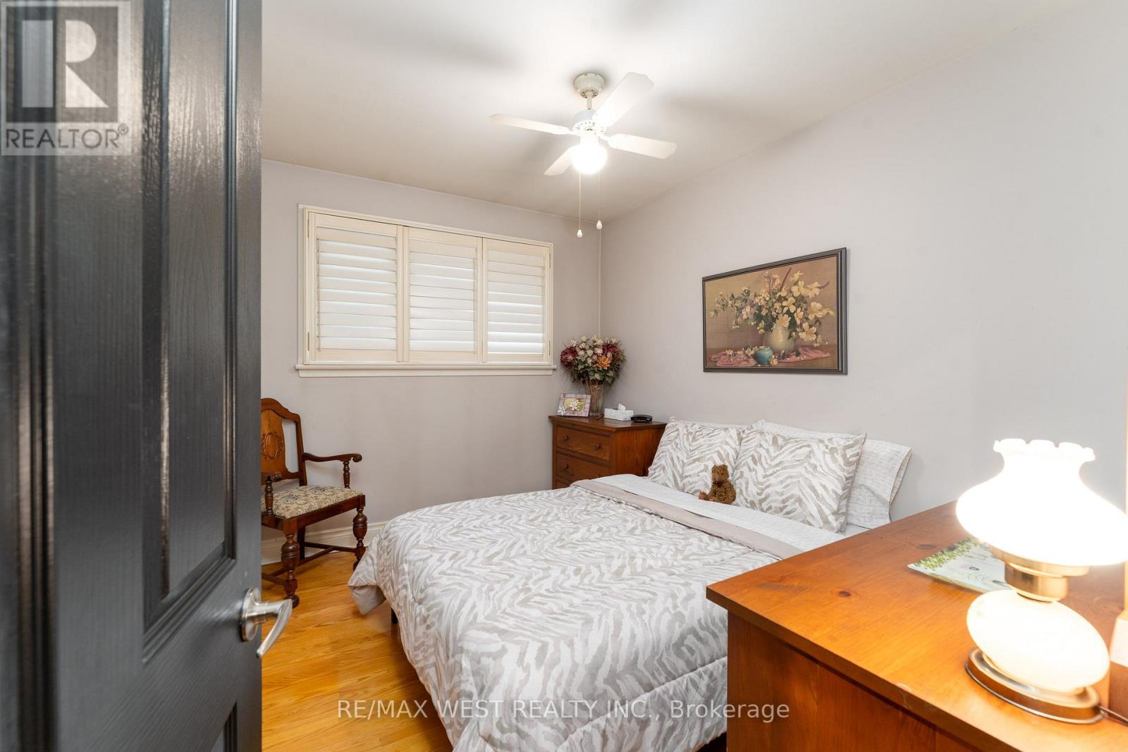 59 Landfair Crescent, Toronto, Ontario  M1J 3A6 - Photo 9 - E13852904