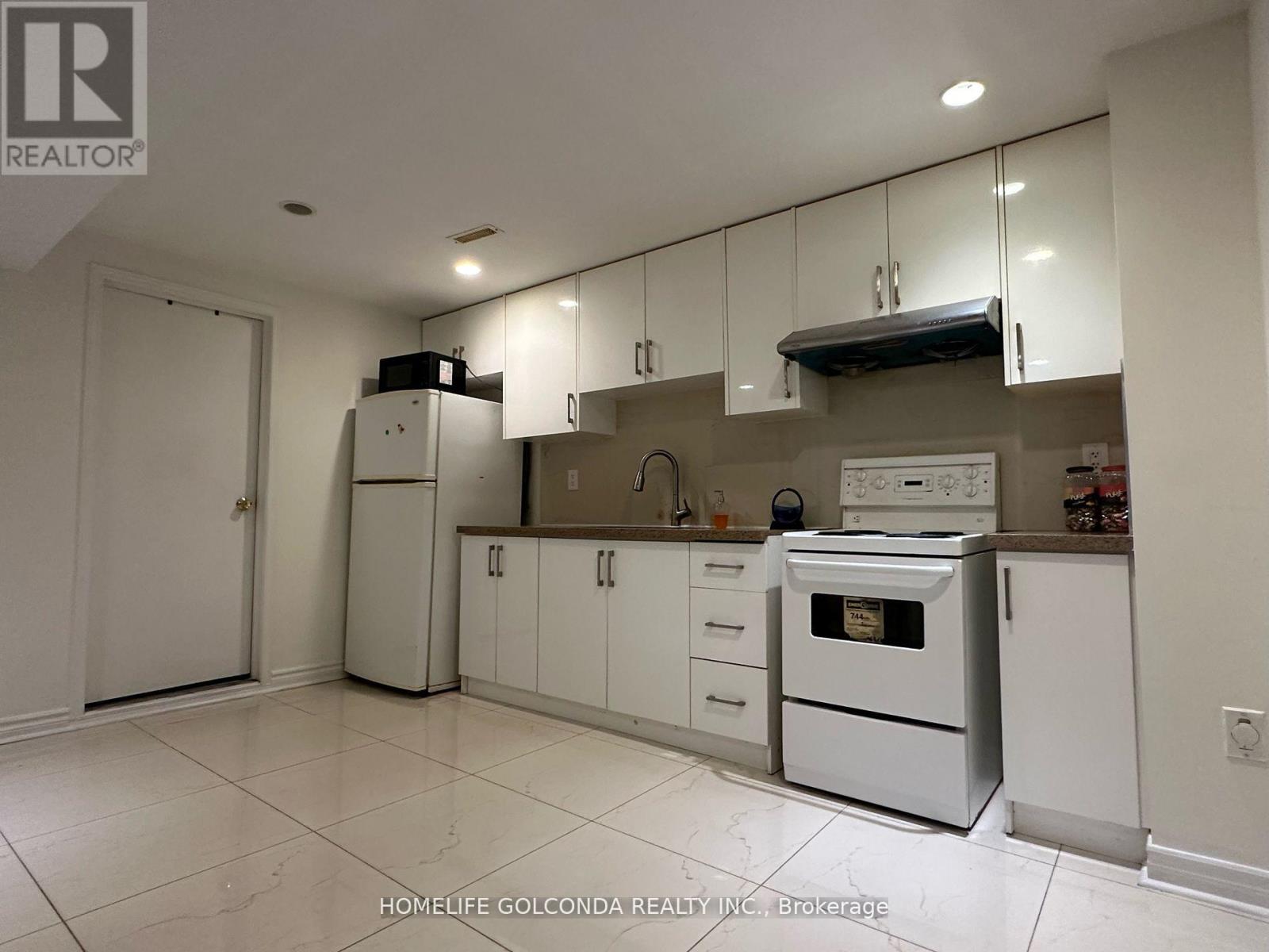 37 Halder Crescent, Markham, Ontario  L3R 7E9 - Photo 2 - N13852898