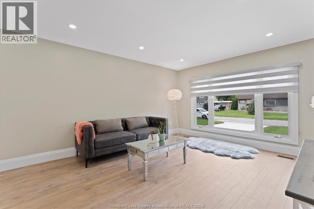 2858 Dandurand, Windsor, Ontario  N9E 2E4 - Photo 6 - 26024169