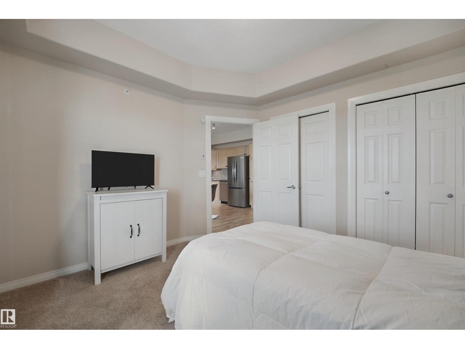 #408 45 INGLEWOOD DR