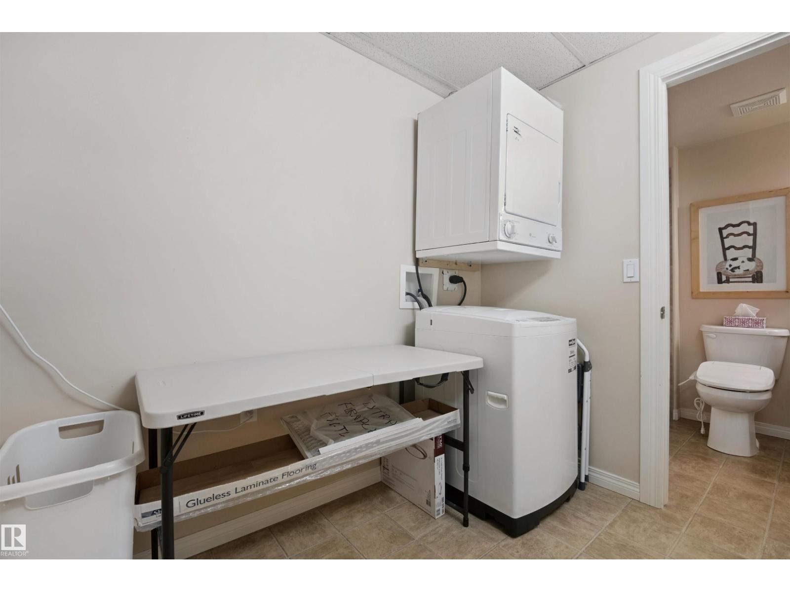 #408 45 INGLEWOOD DR