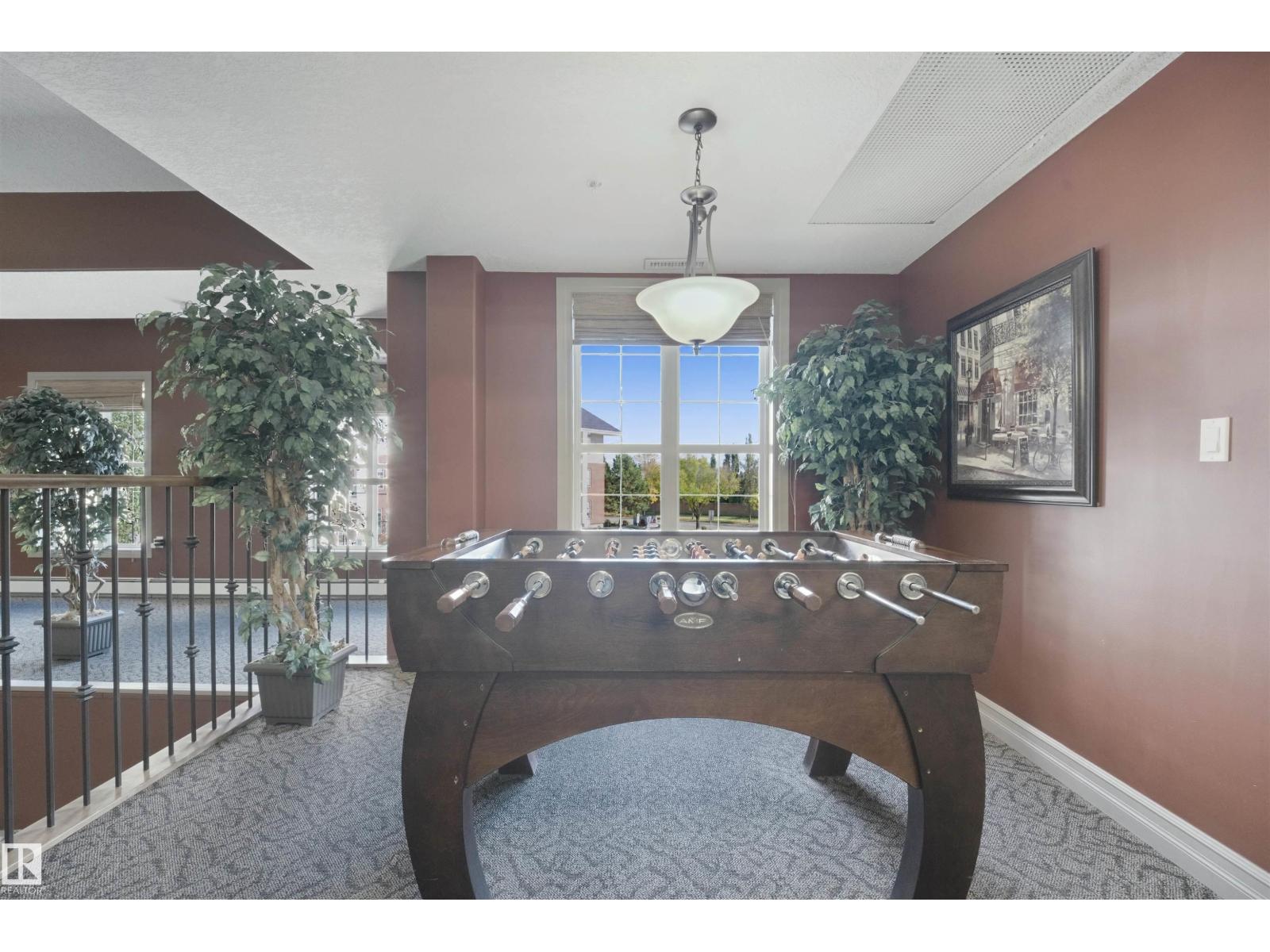 #408 45 INGLEWOOD DR