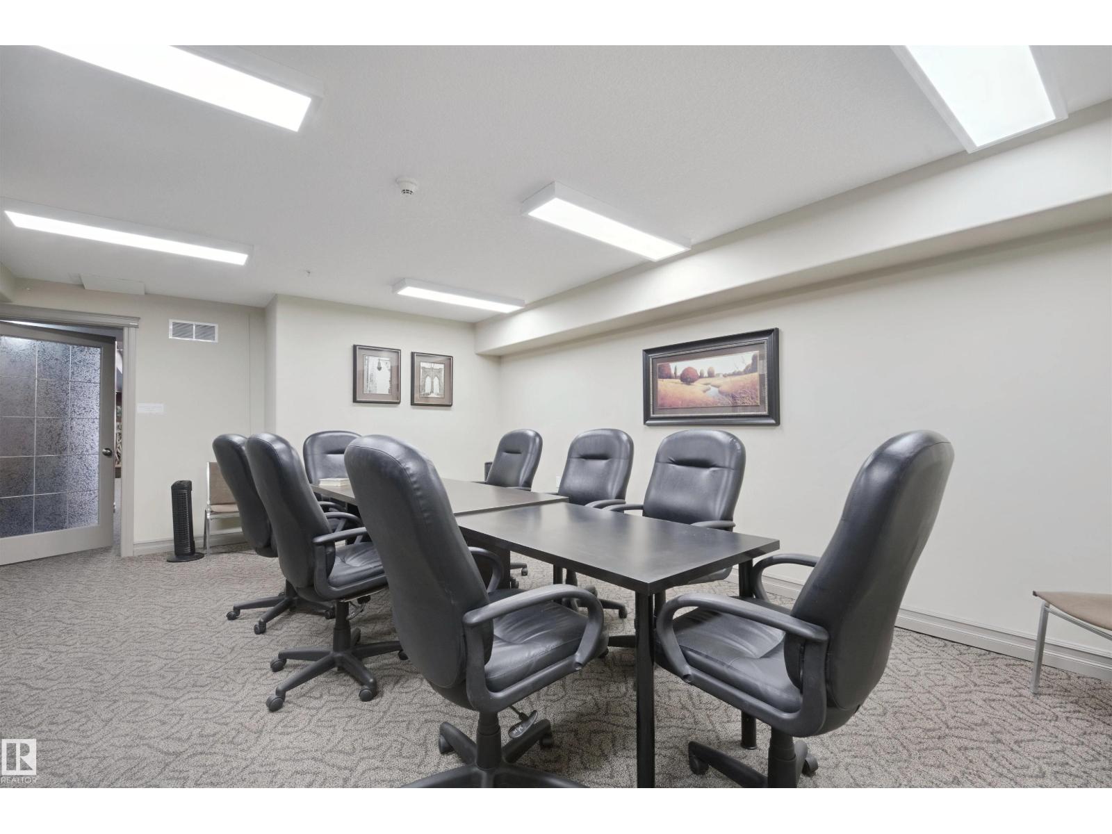 #408 45 INGLEWOOD DR