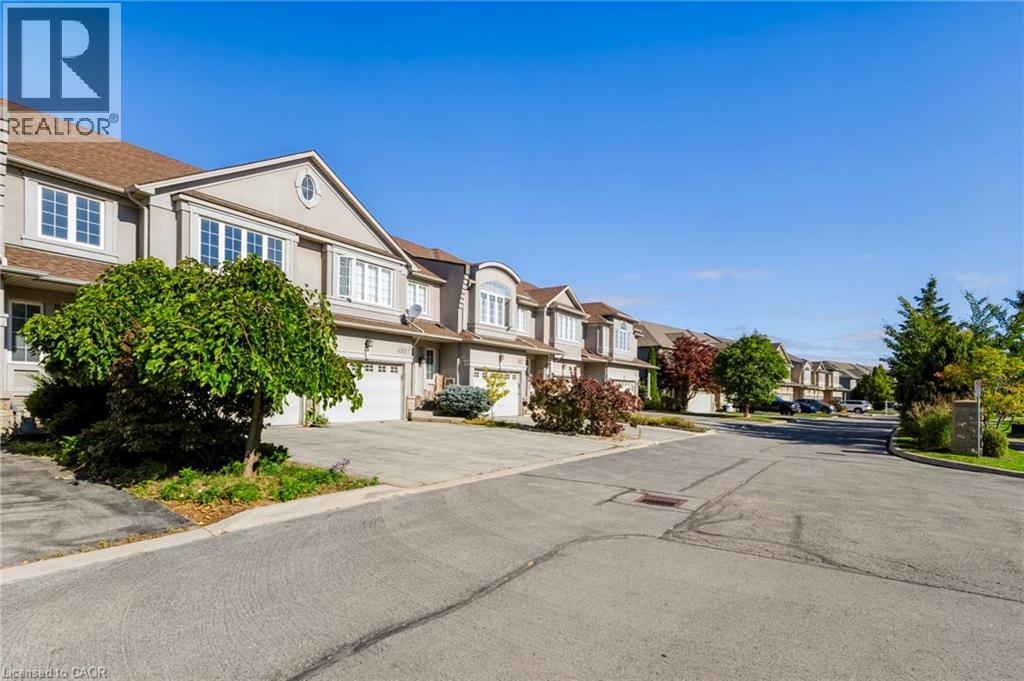 488 STONEHENGE Drive, Ancaster, Ontario