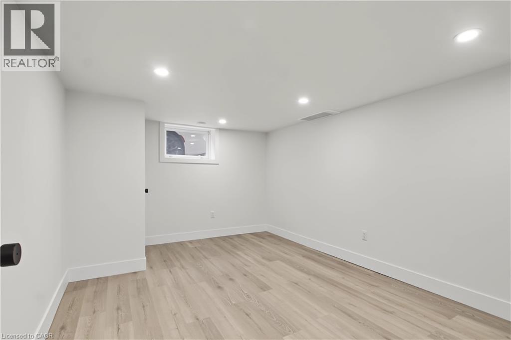 223 Margaret Avenue, Kitchener, Ontario  N2H 4J1 - Photo 27 - 40868243