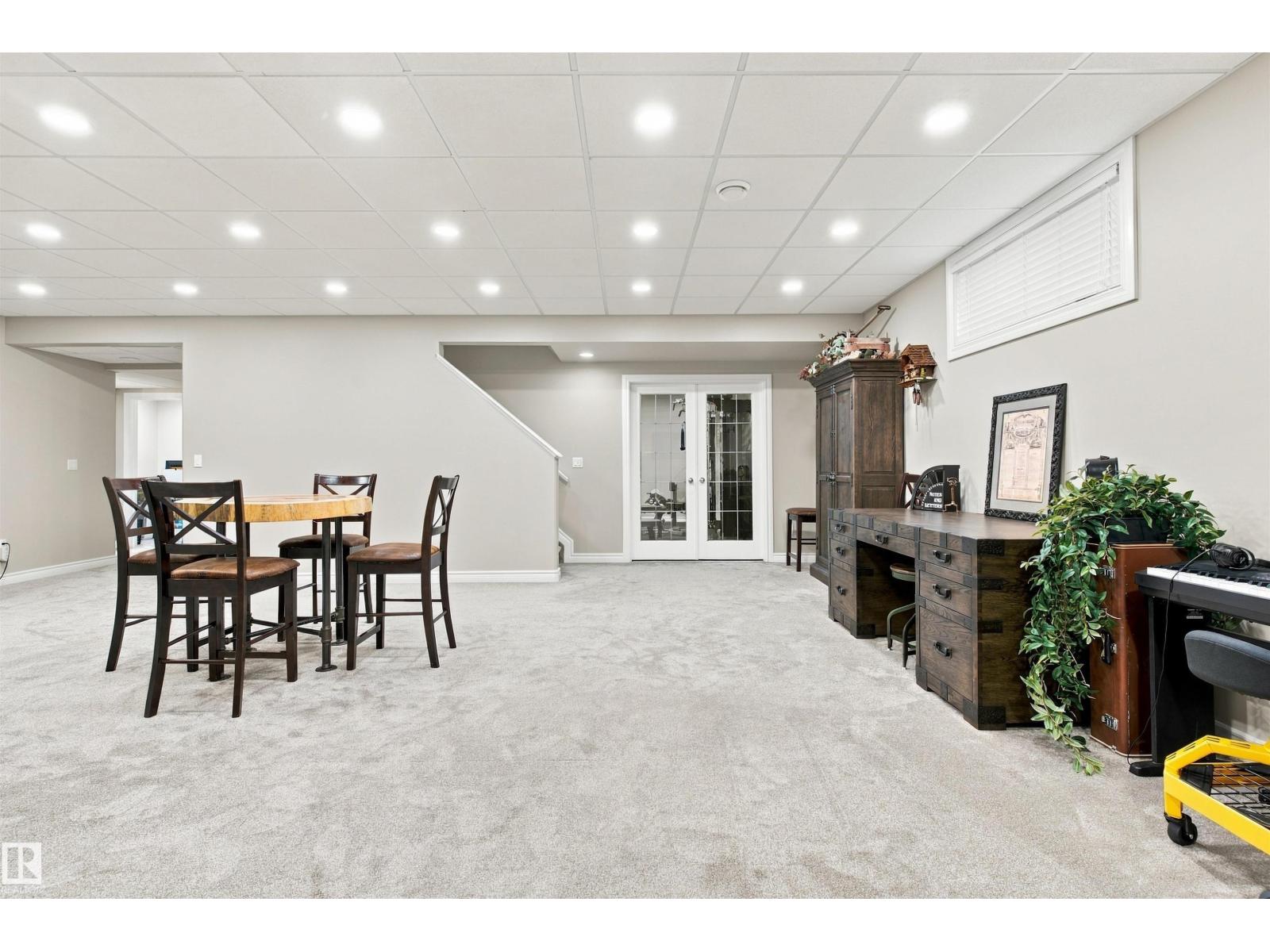 3611 61 ST