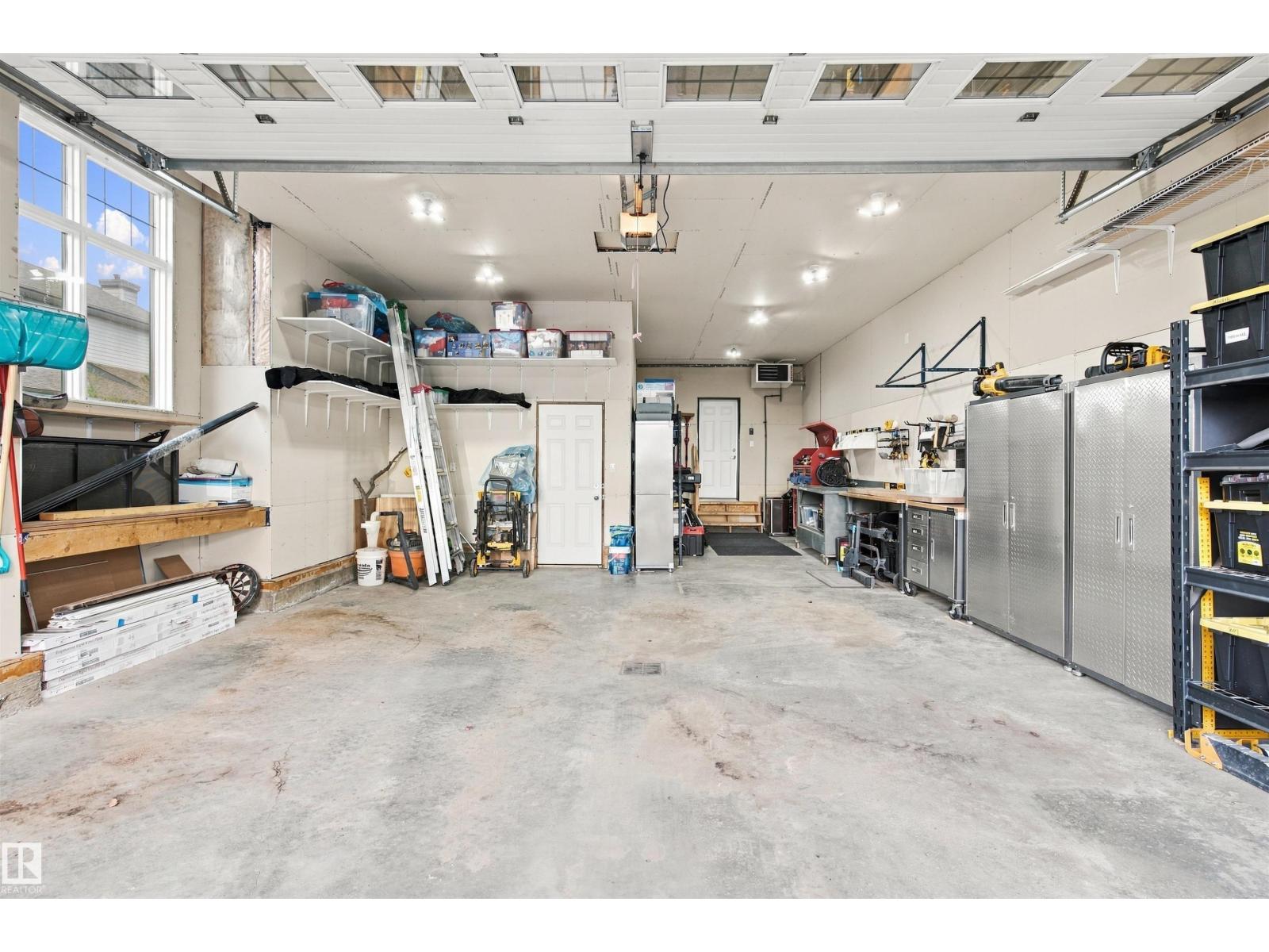 3611 61 ST