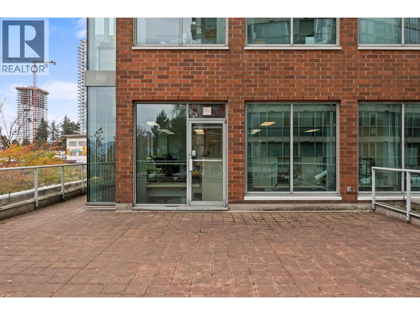 205 4885 KINGSWAY