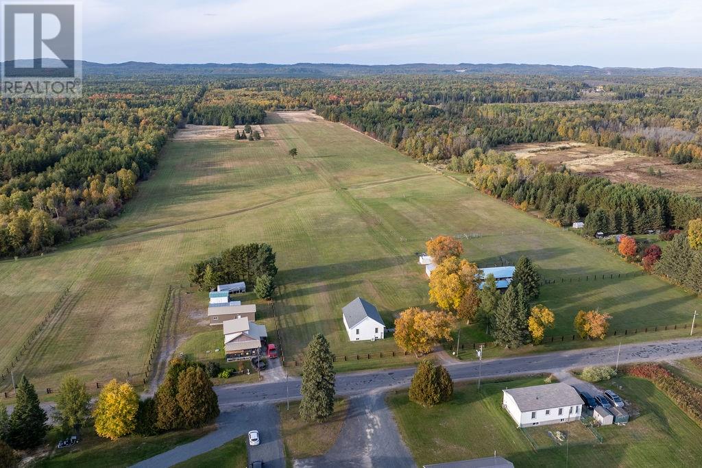 2096 Kenneth Drive, Val Therese, Ontario