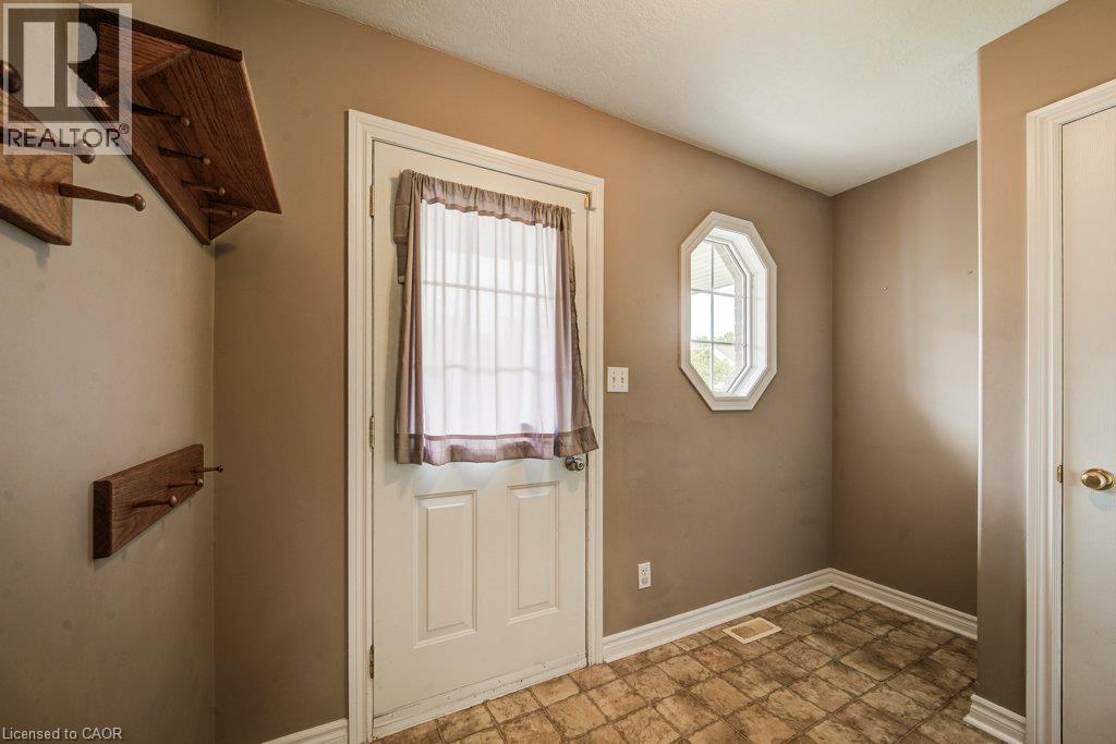 14 Raising Mill Gate, Elmira, Ontario N3B 3K8 - Photo 4 - 40865821