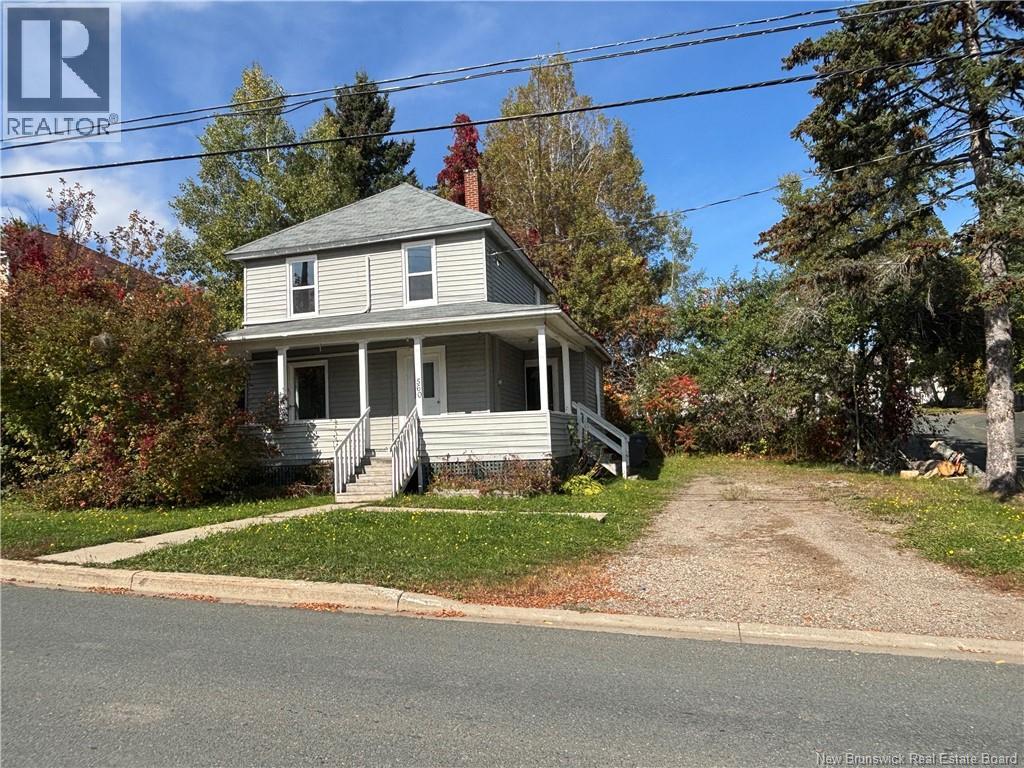 560 Queen Street Bathurst New Brunswick Canada E2A2J7 2