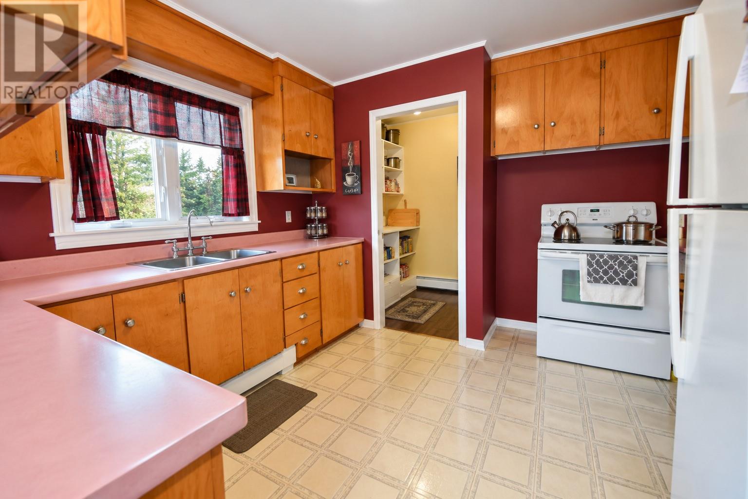 57 Mcniven Place, St. John's, Newfoundland & Labrador  A1A 4X1 - Photo 5 - 1303857