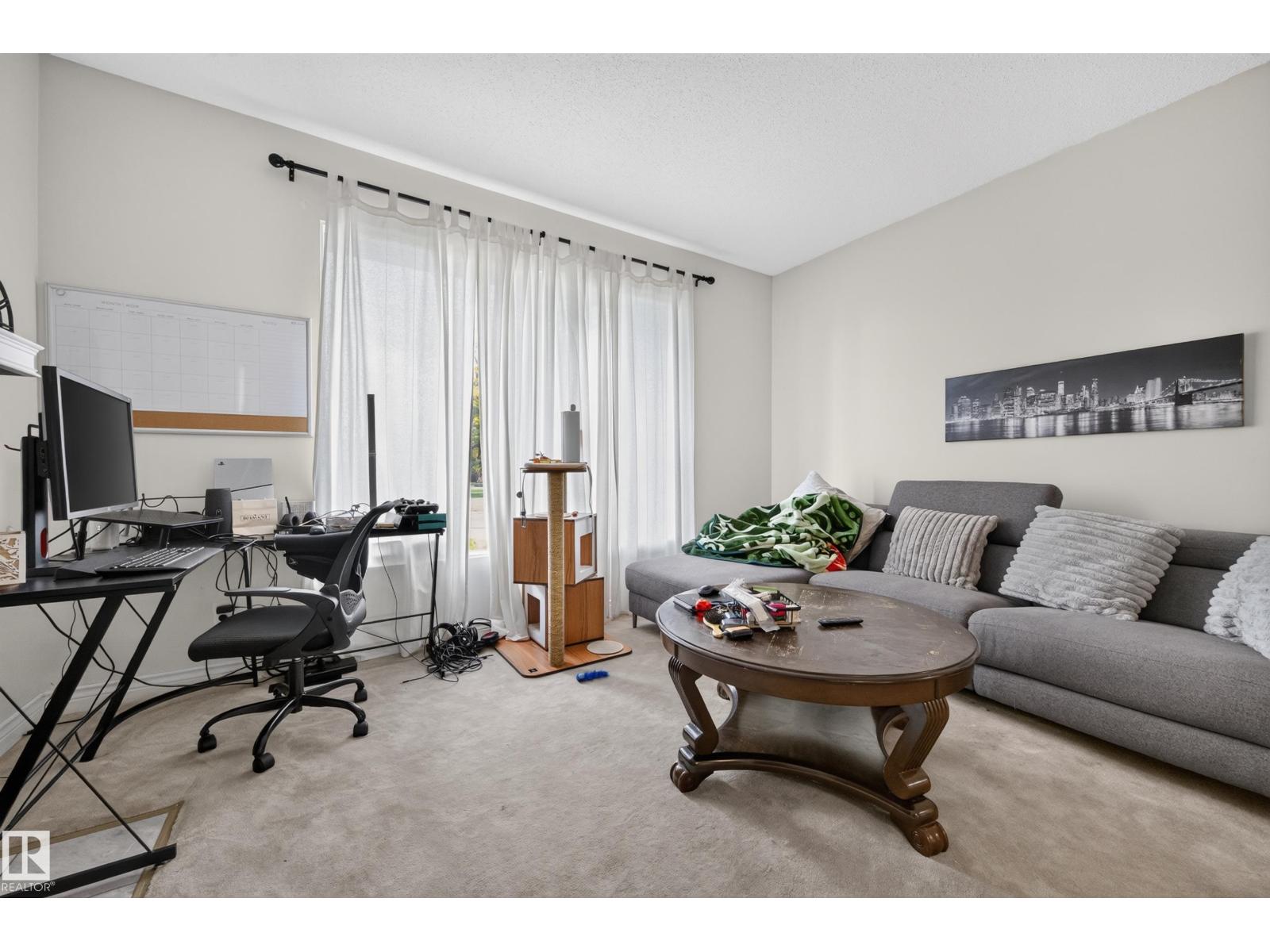 109 EVERGREEN CR