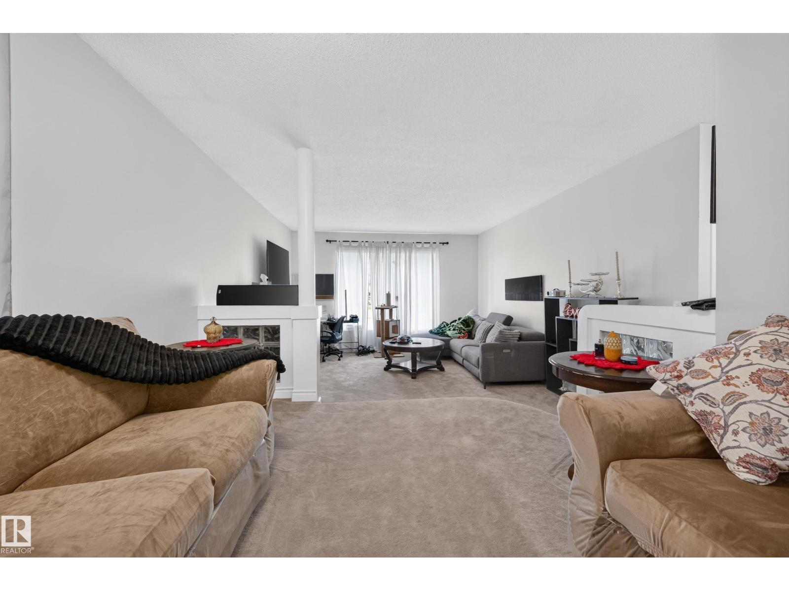 109 EVERGREEN CR