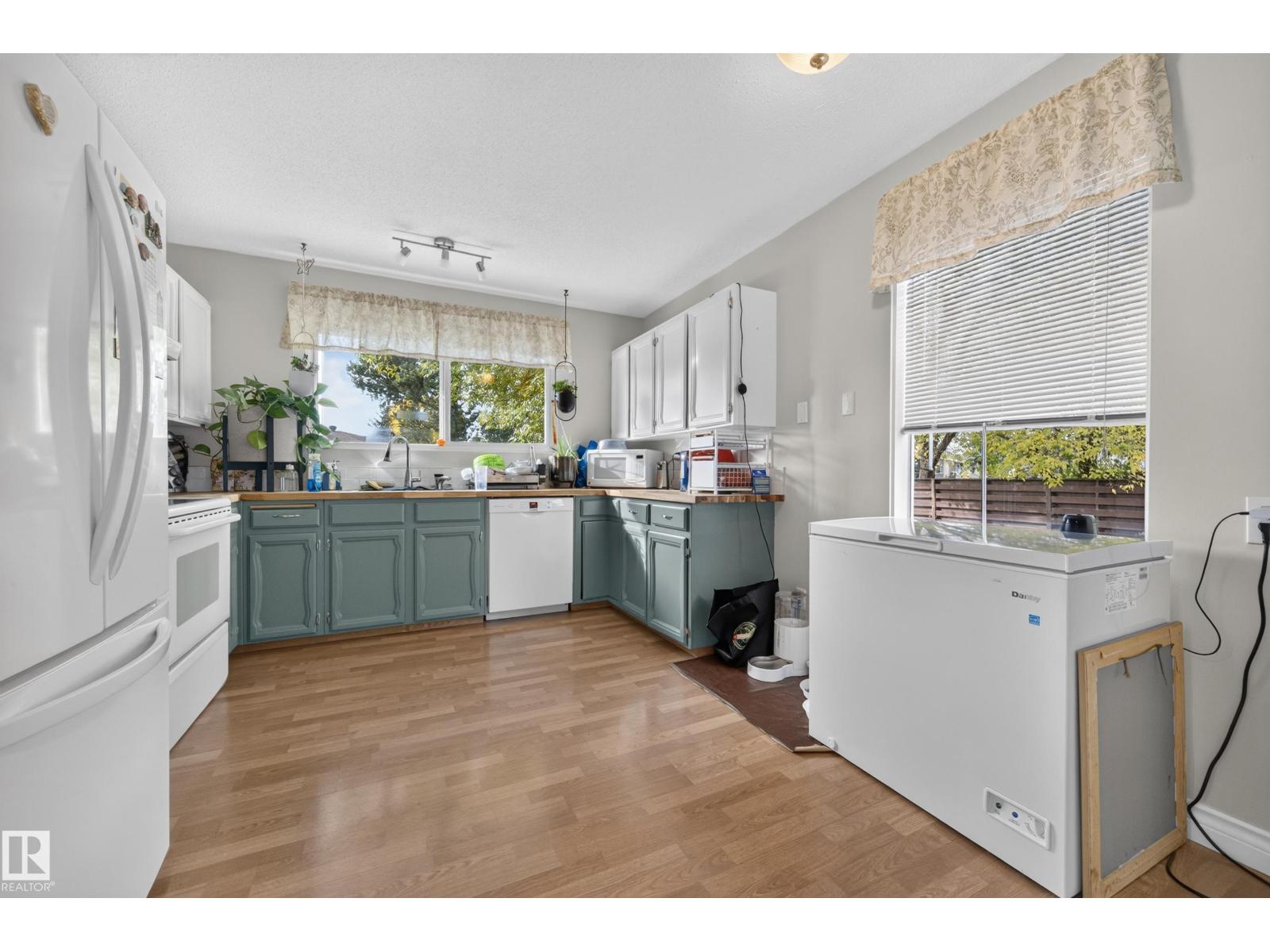 109 EVERGREEN CR