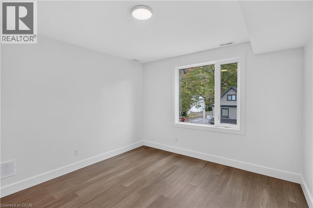 332 W King Street W Unit# 3, Dundas, Ontario  L9H 1W6 - Photo 18 - 40854640