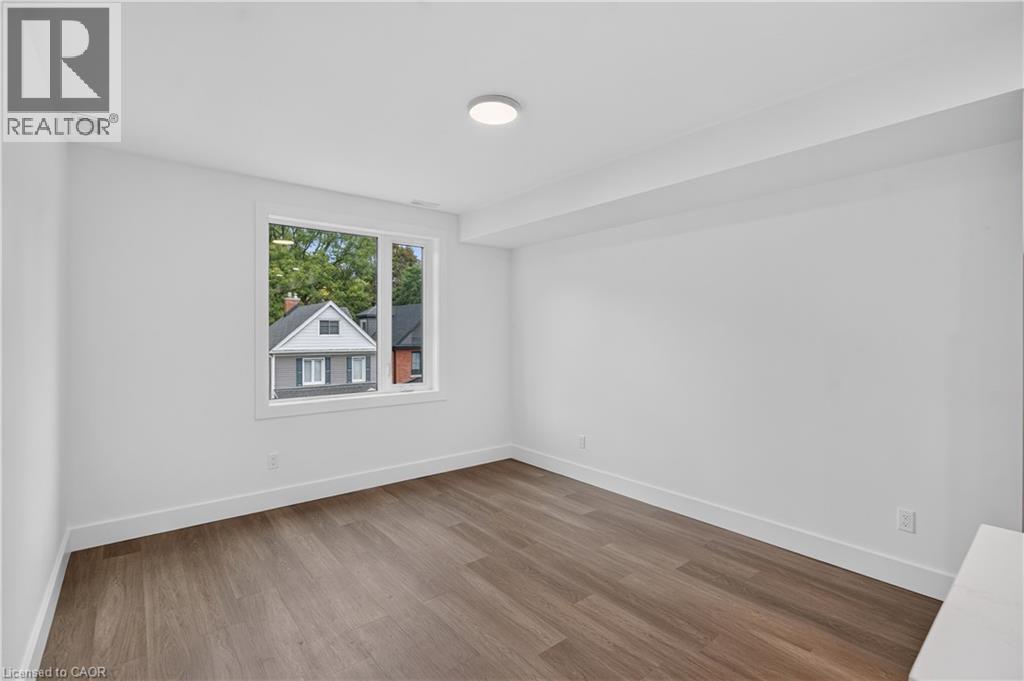 332 W King Street W Unit# 3, Dundas, Ontario  L9H 1W6 - Photo 17 - 40854640