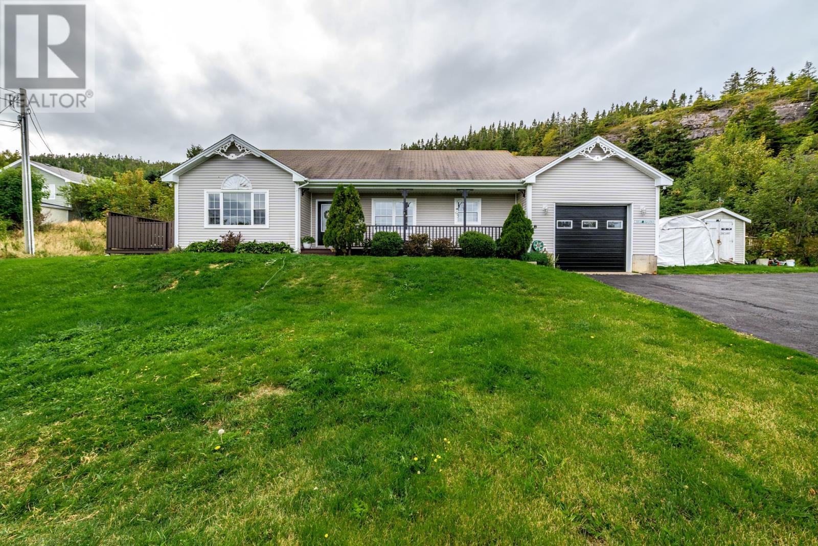 443 Wind Gap Road, Flatrock — photo 10