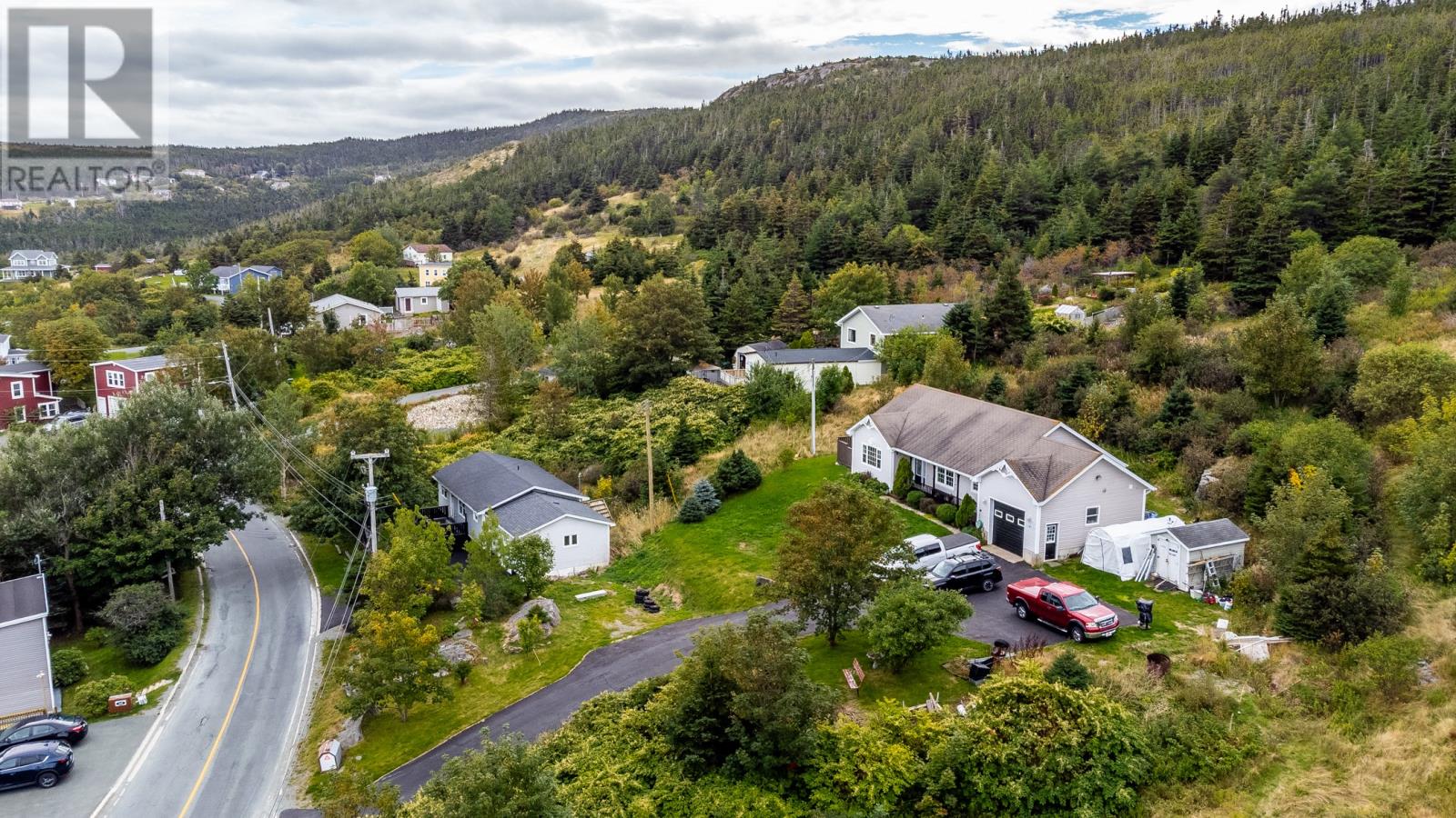 443 Wind Gap Road, Flatrock — photo 3