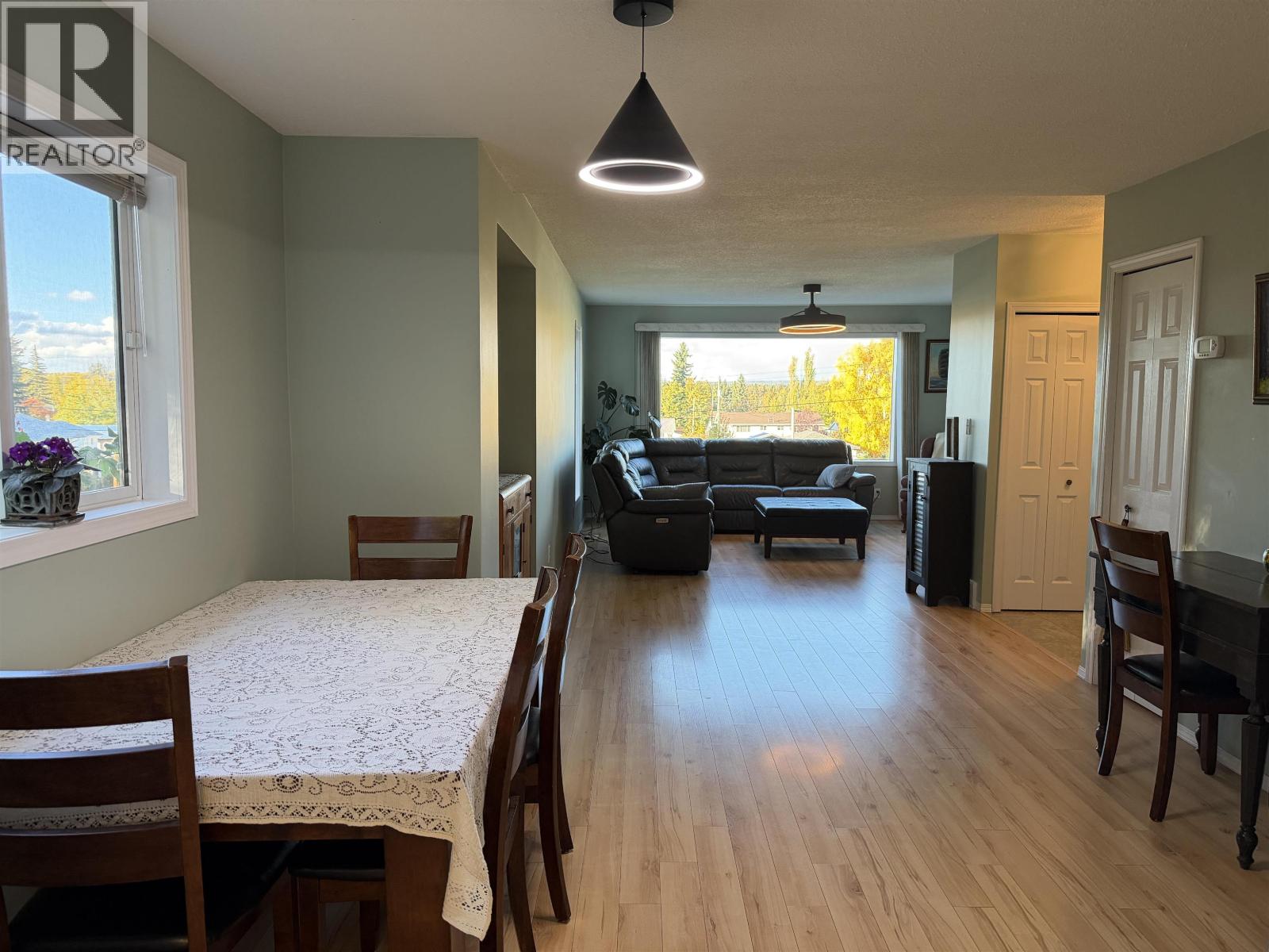 358 W 5th Street, Vanderhoof, British Columbia  V0J 3A0 - Photo 12 - R3171472