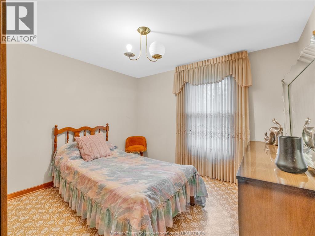 877 Pierre Avenue, Windsor, Ontario  N9A 2K6 - Photo 25 - 26024117