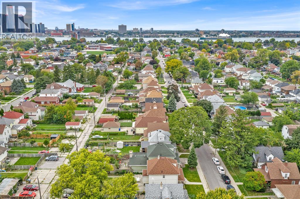 877 Pierre Avenue, Windsor, Ontario  N9A 2K6 - Photo 43 - 26024117