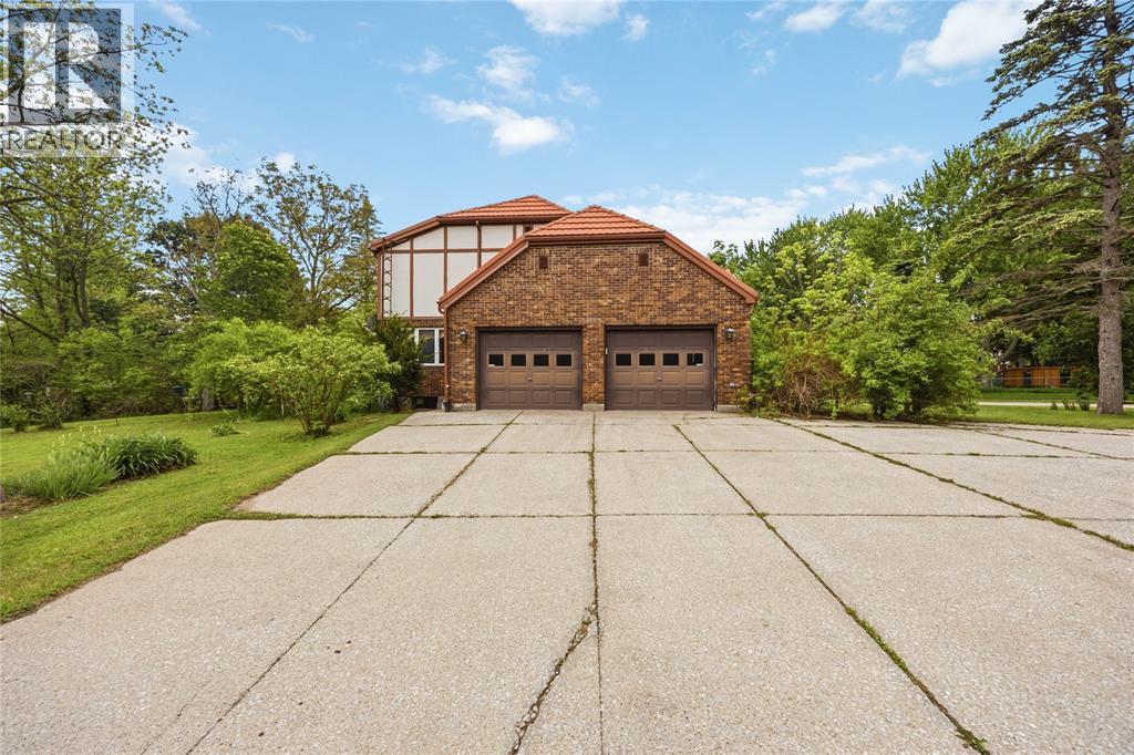 4091 GLENVIEW ROAD Petrolia Ontario Canada N0N1R0 2