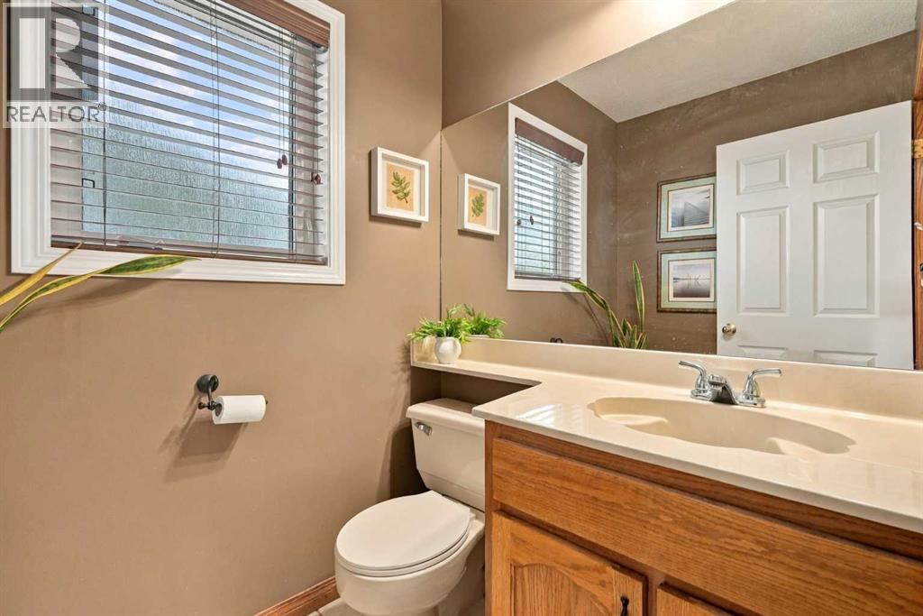 21 Mt Robson Close SE