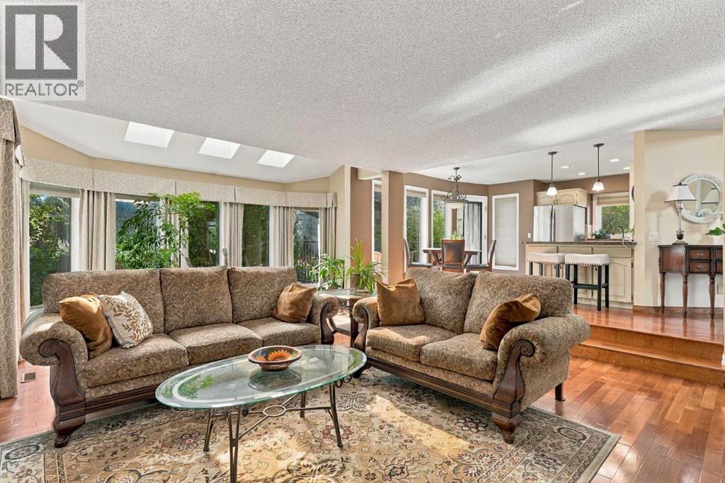 21 Mt Robson Close SE