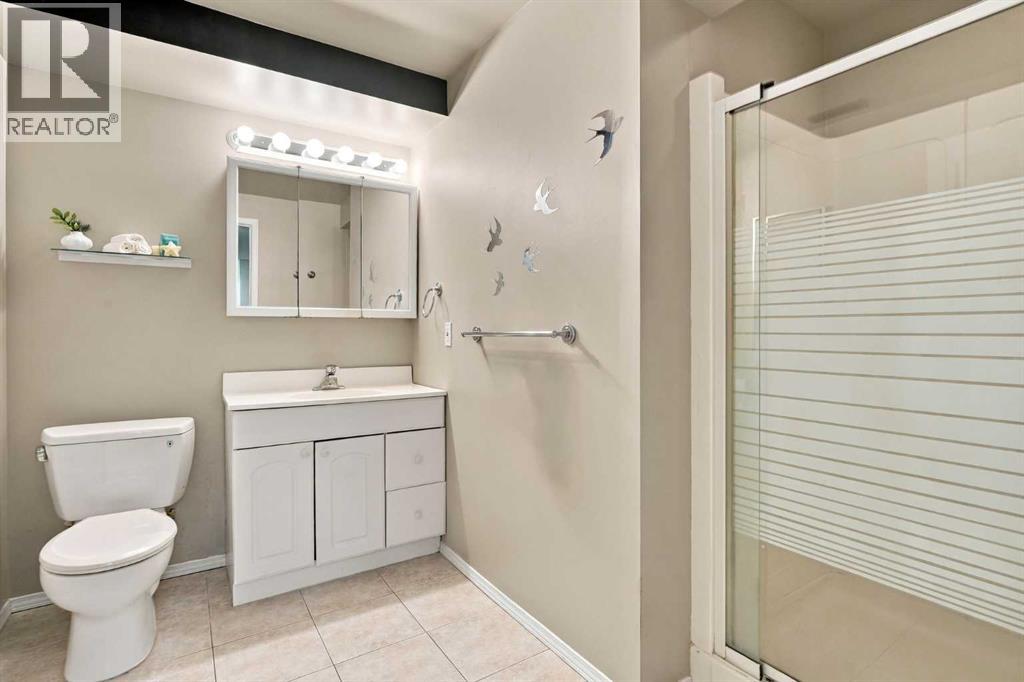 21 Mt Robson Close SE