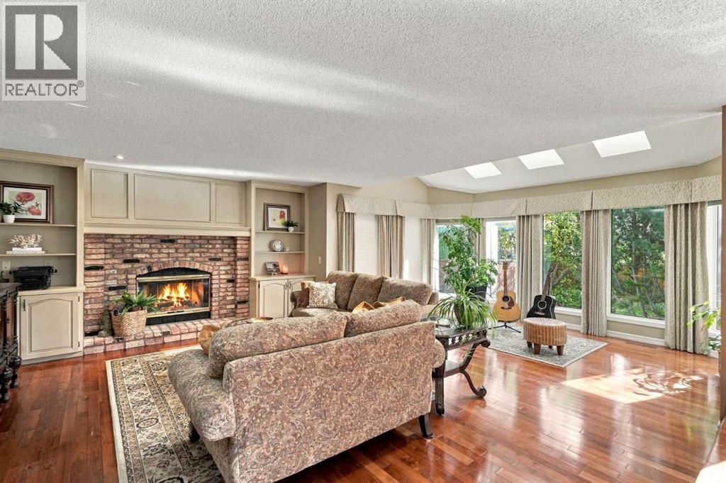 21 Mt Robson Close SE