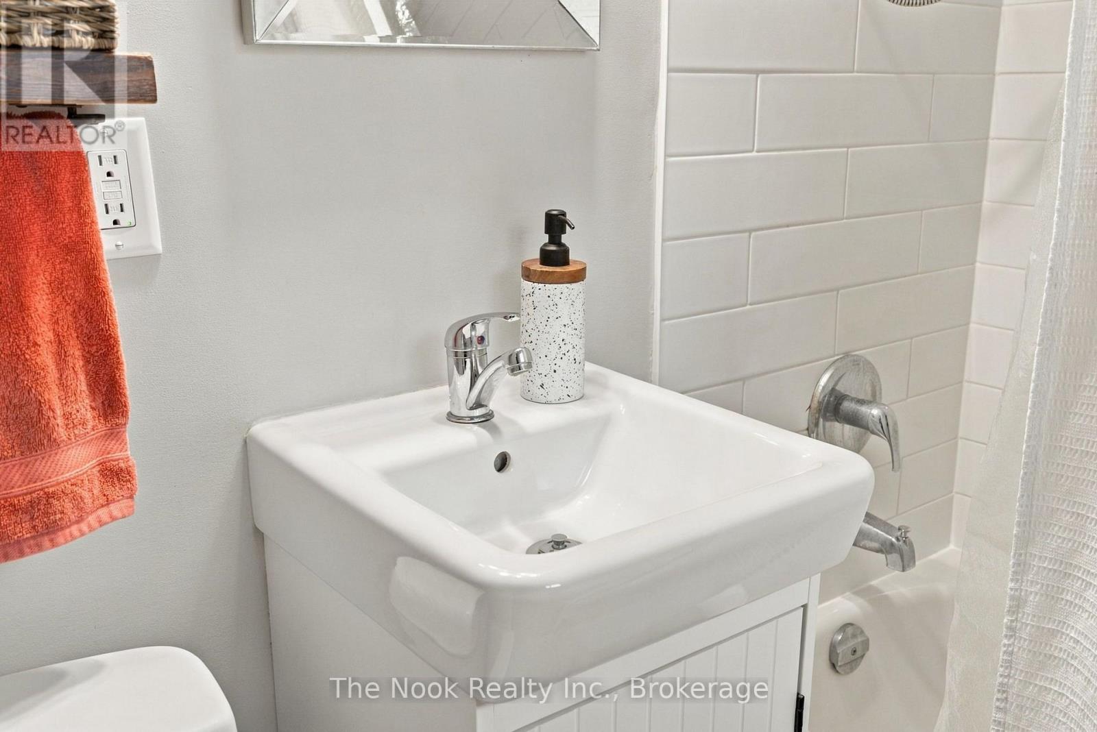 120 Admiral Road, Ajax, Ontario  L1S 2P1 - Photo 21 - E13852928