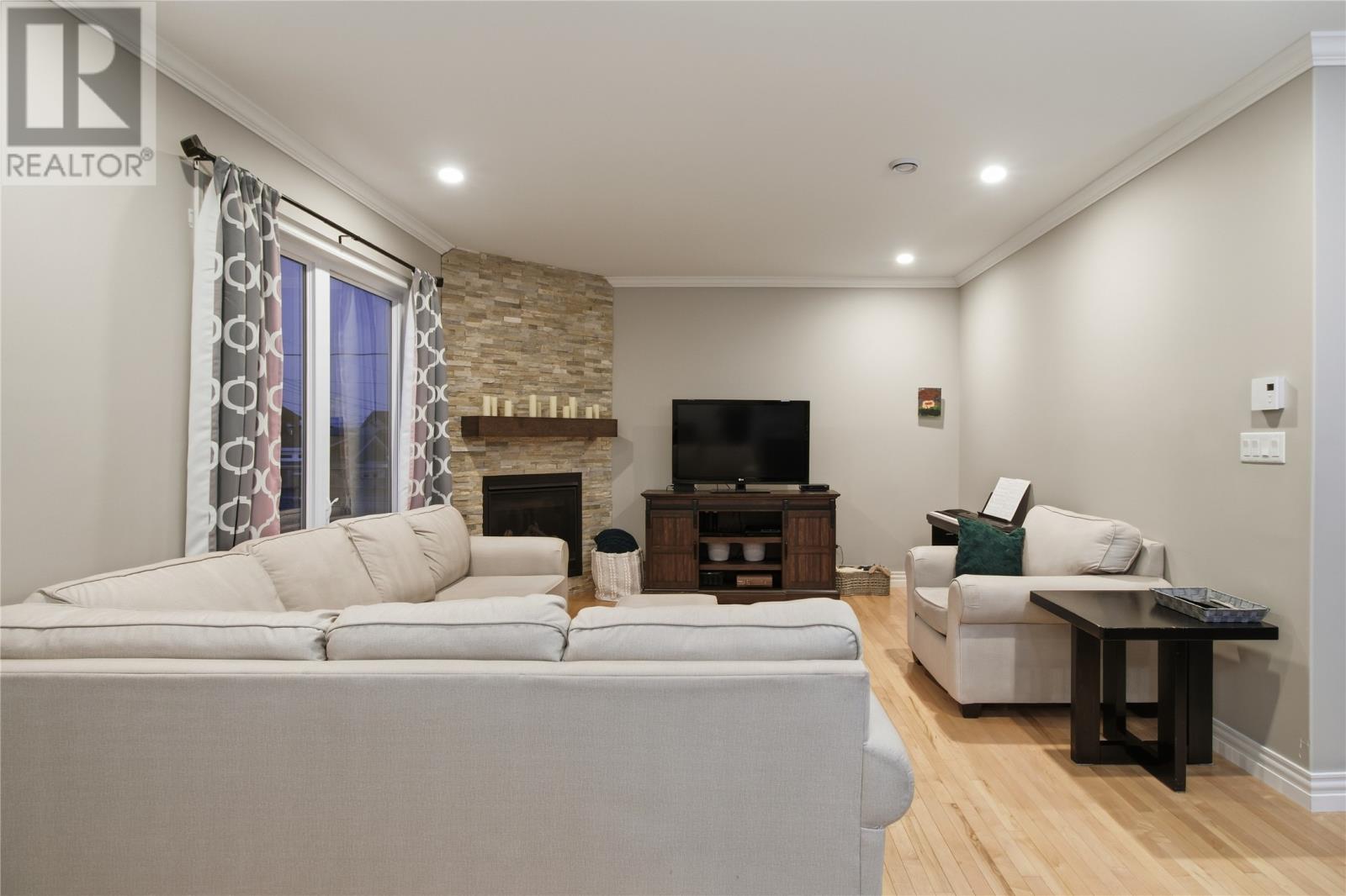 14 Sugarpine Crescent, St Johns, Newfoundland & Labrador  A1H 0K9 - Photo 12 - 1303801