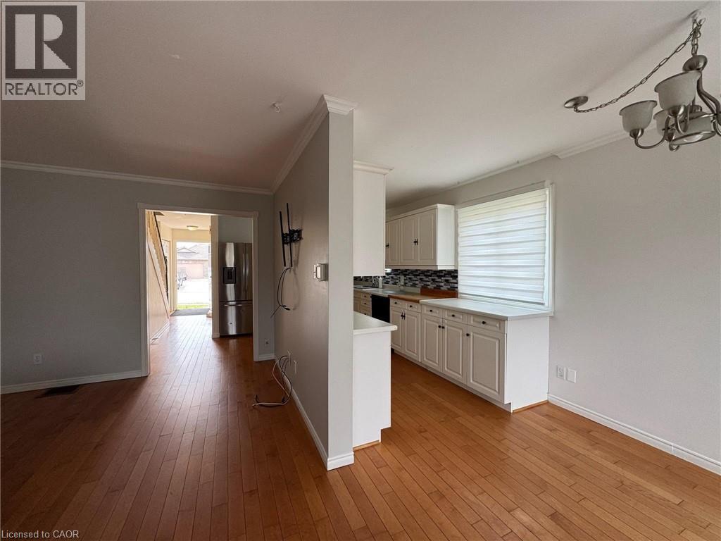 286 Mutual Street N, Ingersoll, Ontario  N5C 2A7 - Photo 2 - 40868366