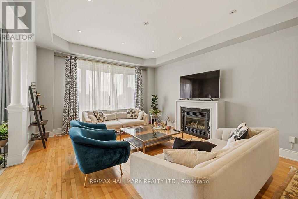 55 Marbrook Street, Richmond Hill, Ontario  L4C 0Y8 - Photo 12 - N13852932