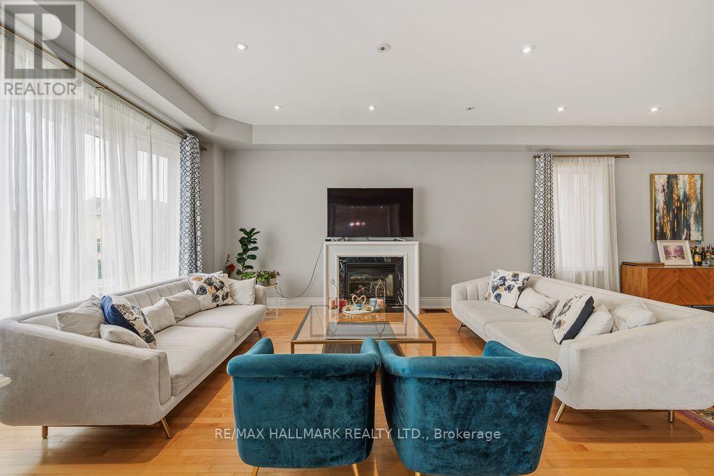 55 Marbrook Street, Richmond Hill, Ontario  L4C 0Y8 - Photo 13 - N13852932