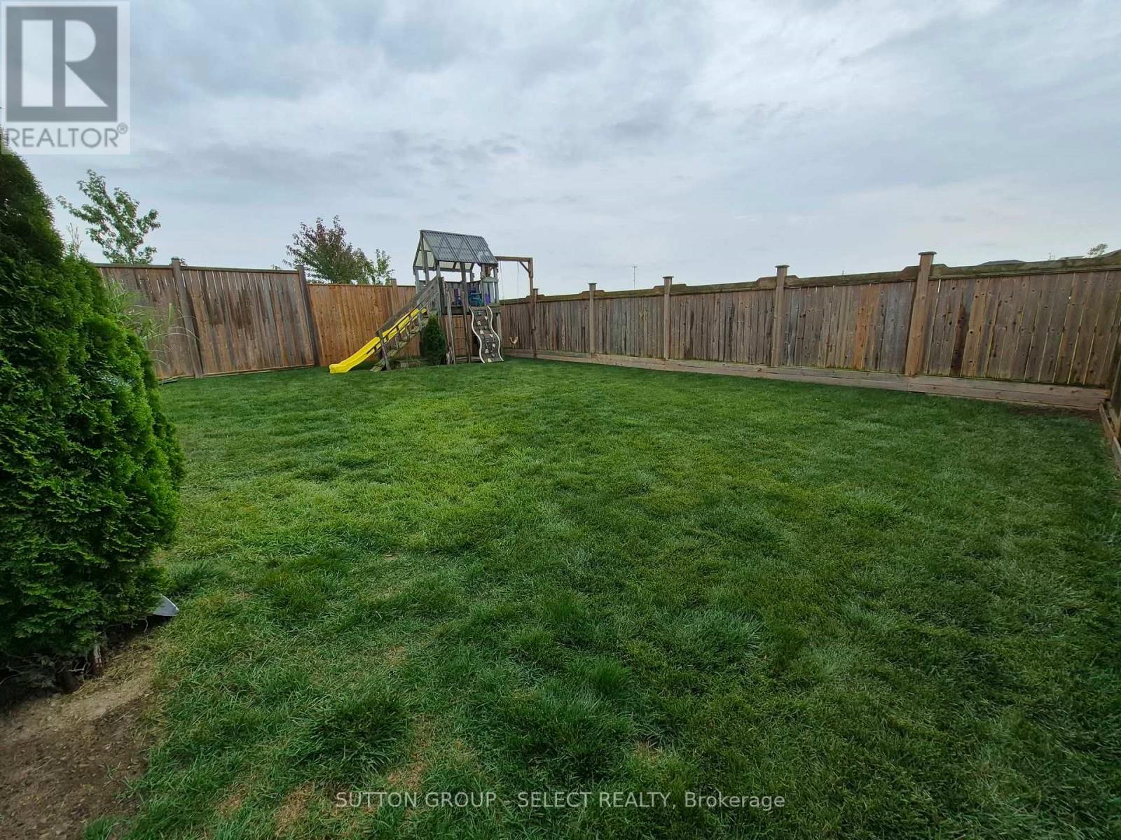 4 Brooklawn Drive, Lambton Shores, Ontario  N0M 1T0 - Photo 13 - X13642128