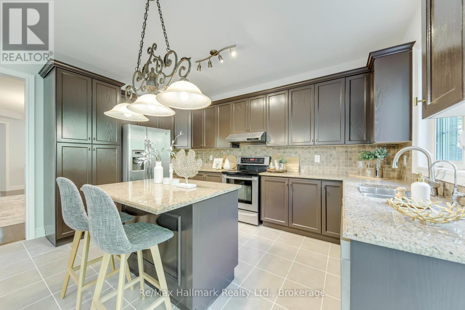 2241 Adirondak Trail, Oakville, Ontario  L6M 4W4 - Photo 13 - W13852966