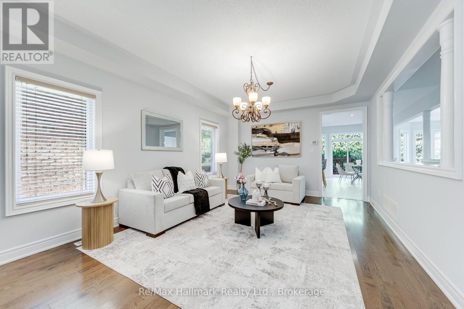 2241 Adirondak Trail, Oakville, Ontario  L6M 4W4 - Photo 4 - W13852966