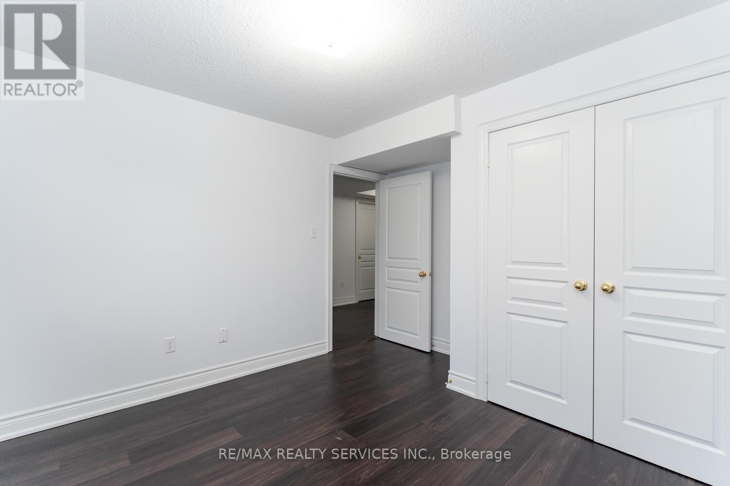 5452 Meadowcrest Avenue, Mississauga, Ontario  L5M 0N1 - Photo 39 - W13852964